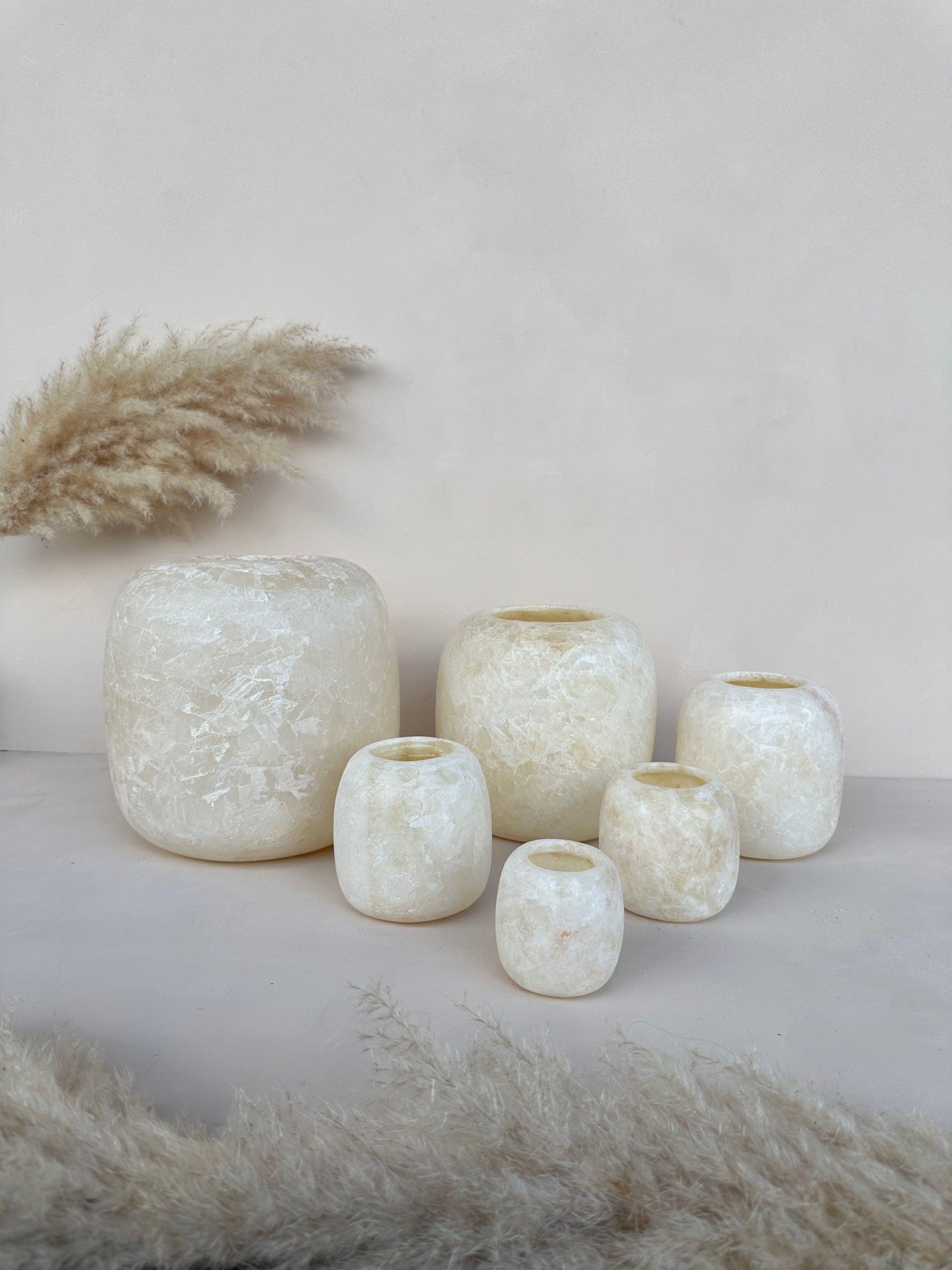 Alabaster Round XXXL